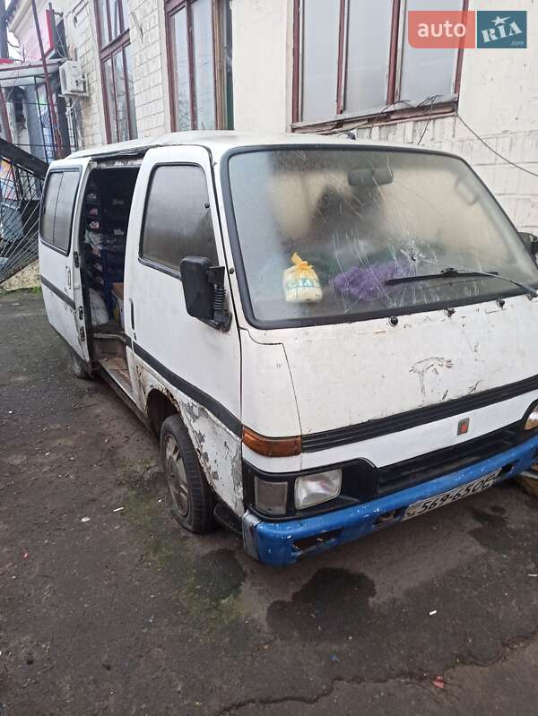 Минивэн Isuzu Midi 1989 в Одессе фото Минивэн Isuzu Midi 1989 в Одессе