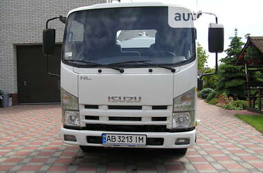 Вантажний фургон Isuzu NLR 2013 в Вінниці