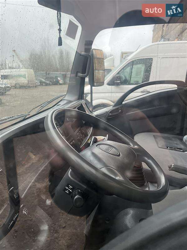 Грузовой фургон Isuzu NMR 2015 в Киеве фото 5 Грузовой фургон Isuzu NMR 2015 в Киеве