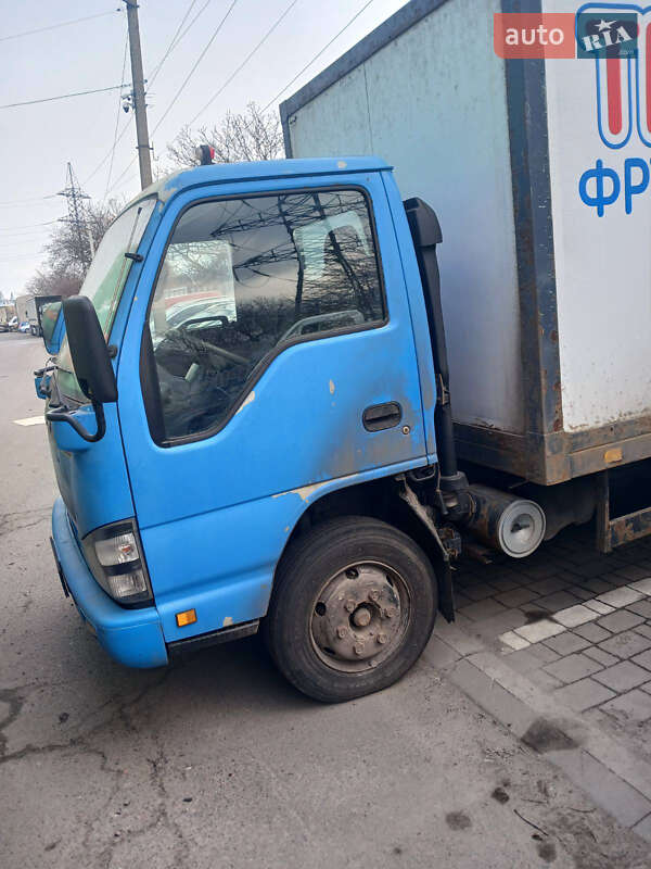 Грузовой фургон Isuzu NPR 2014 в Львове