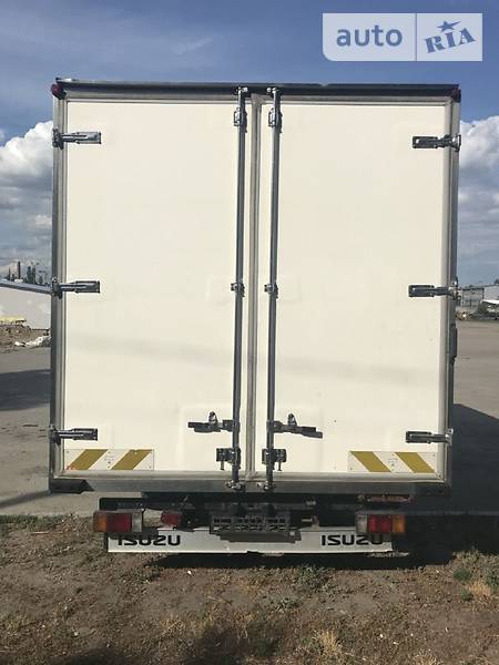 Шасі Isuzu NQR 2010 в Черкасах