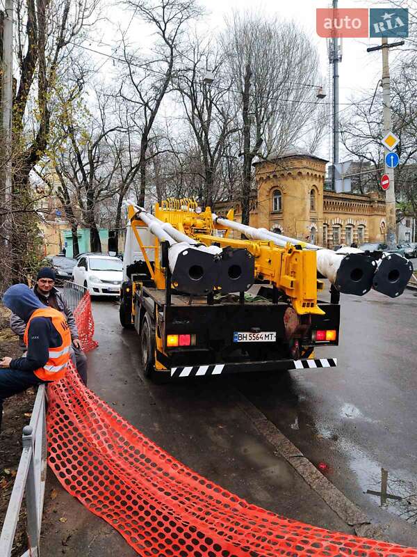 Бурова установка Isuzu NQR 2008 в Одесі