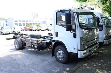 Isuzu NQR ENQR 2024