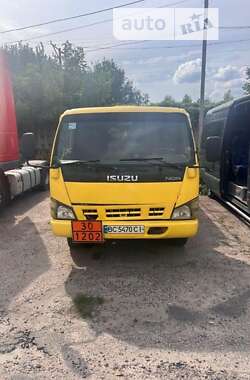 Цистерна Isuzu NQR 2008 в Львові