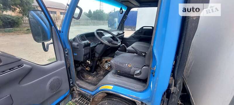 Грузовой фургон Isuzu NQR 2008 в Александрие
