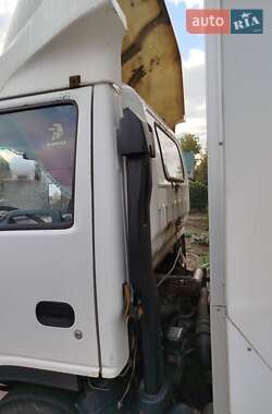 Грузовой фургон Isuzu NQR 2013 в 