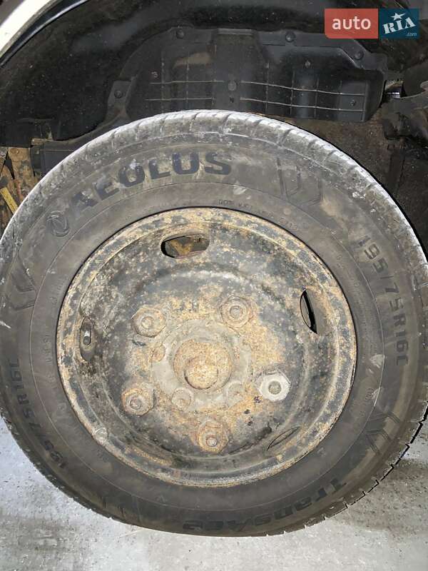 Кран-маніпулятор Isuzu NQR 2002 в Дніпрі