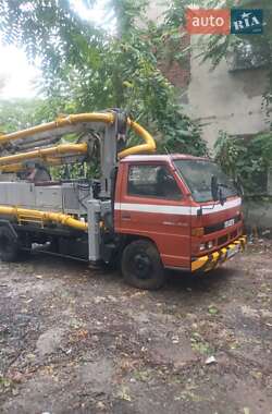 Бетононасос Isuzu NQR 1997 в 