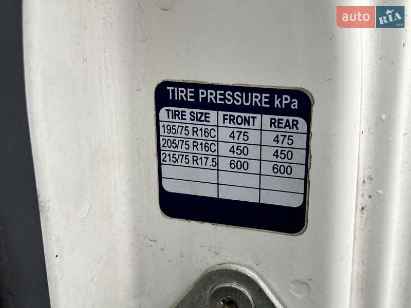 Тентованый Isuzu NRR 2012 в Коломые