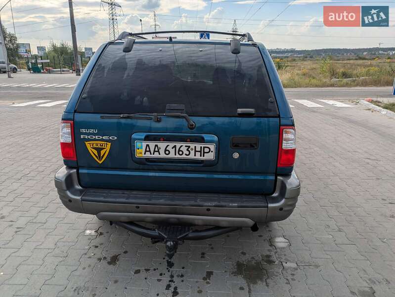 Внедорожник / Кроссовер Isuzu Rodeo 2002 в Киеве