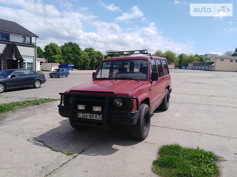 Внедорожник / Кроссовер Isuzu Trooper 1988 в Ладыжине