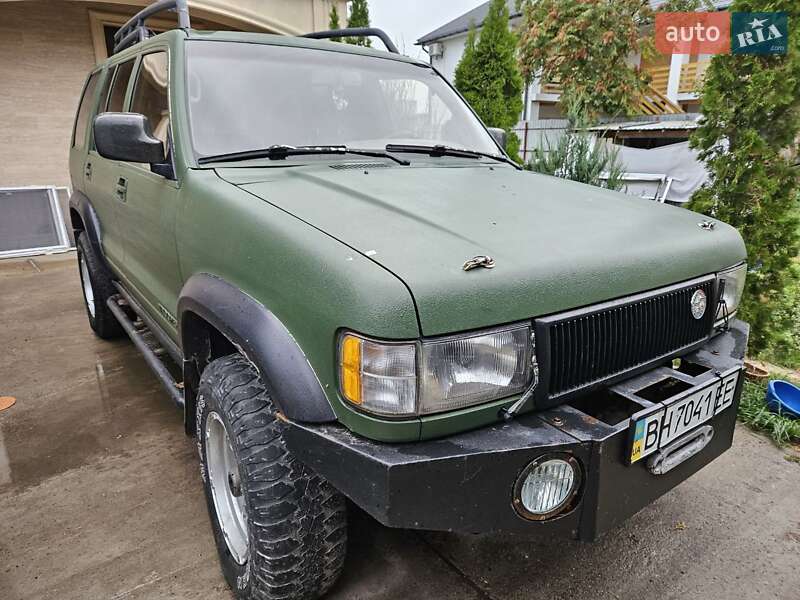 Позашляховик / Кросовер Isuzu Trooper 1995 в Затоці