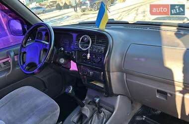 Внедорожник / Кроссовер Isuzu Trooper 1998 в 