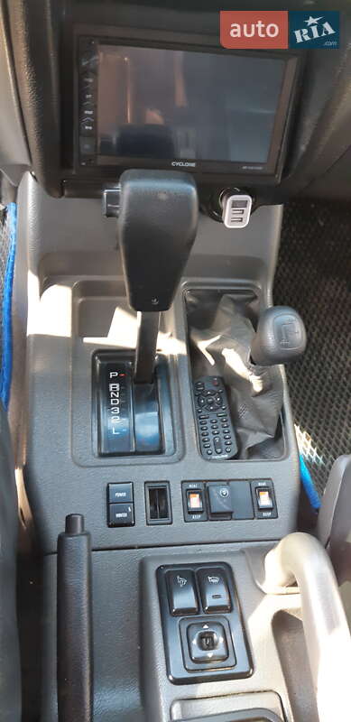 Внедорожник / Кроссовер Isuzu Trooper 1995 в Черновцах