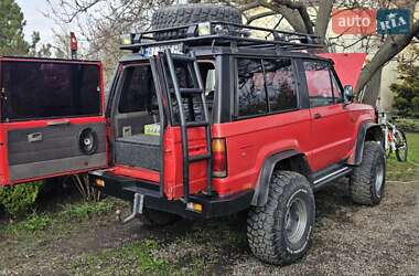 Внедорожник / Кроссовер Isuzu Trooper 1990 в 