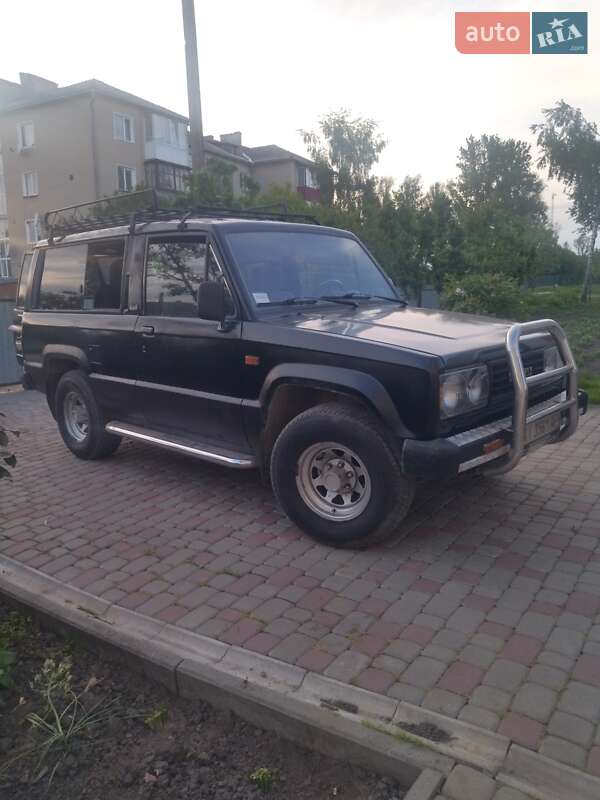 Внедорожник / Кроссовер Isuzu Trooper 1986 в 