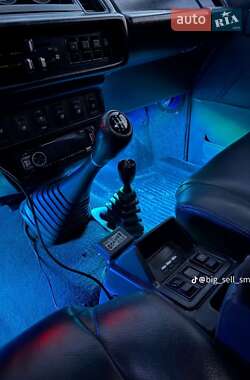 Внедорожник / Кроссовер Isuzu Trooper 1990 в 