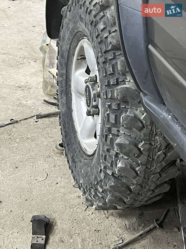 Позашляховик / Кросовер Isuzu Trooper 1996 в Надвірній