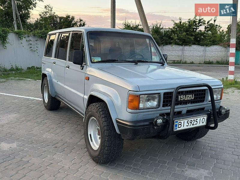 Позашляховик / Кросовер Isuzu Trooper 1987 в Кременчуці