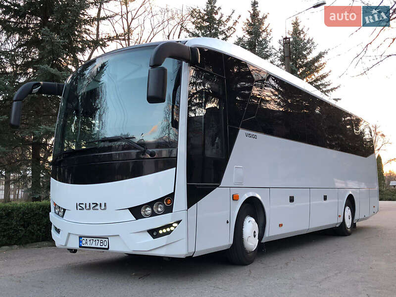 Туристический / Междугородний автобус Isuzu Visigo 2013 в Умани