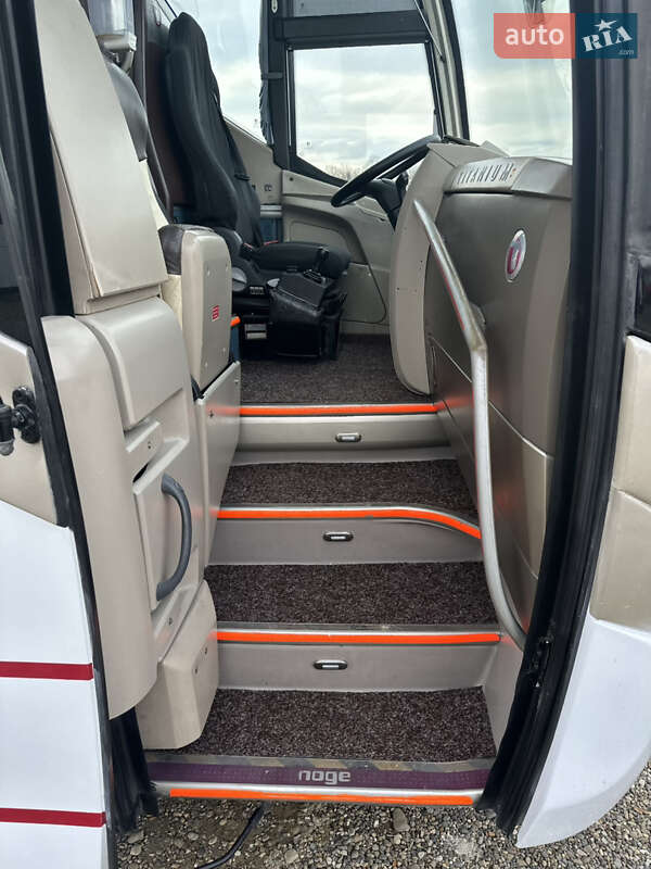 Туристический / Междугородний автобус Iveco / Irisbus 397E 2007 в Черновцах