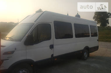 Микроавтобус Iveco 35C13 2000 в Казатине