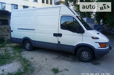 Мікроавтобус Iveco 35C13 2004 в Києві