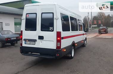 Микроавтобус Iveco 35C13 2000 в Каменец-Подольском