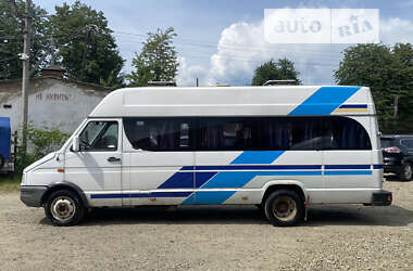 Микроавтобус Iveco 35C13 1999 в Стрые
