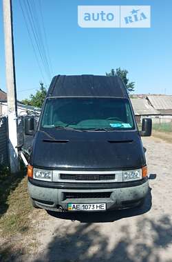 Грузовой фургон Iveco 35S13 2002 в Киеве