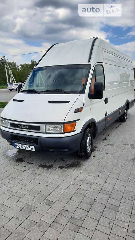 Грузовой фургон Iveco 35S13 2004 в Львове