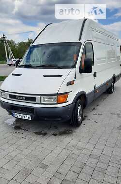 Вантажний фургон Iveco 35S13 2004 в Львові