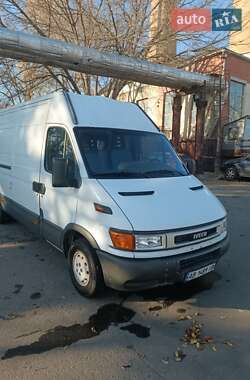 Грузовой фургон Iveco 35S13 2002 в Виннице