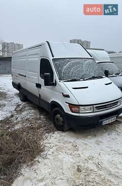 Вантажний фургон Iveco 35S13 2003 в Харкові