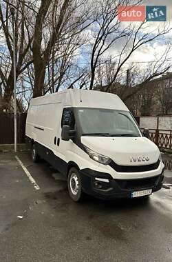 Вантажний фургон Iveco 35S13 2015 в Борисполі