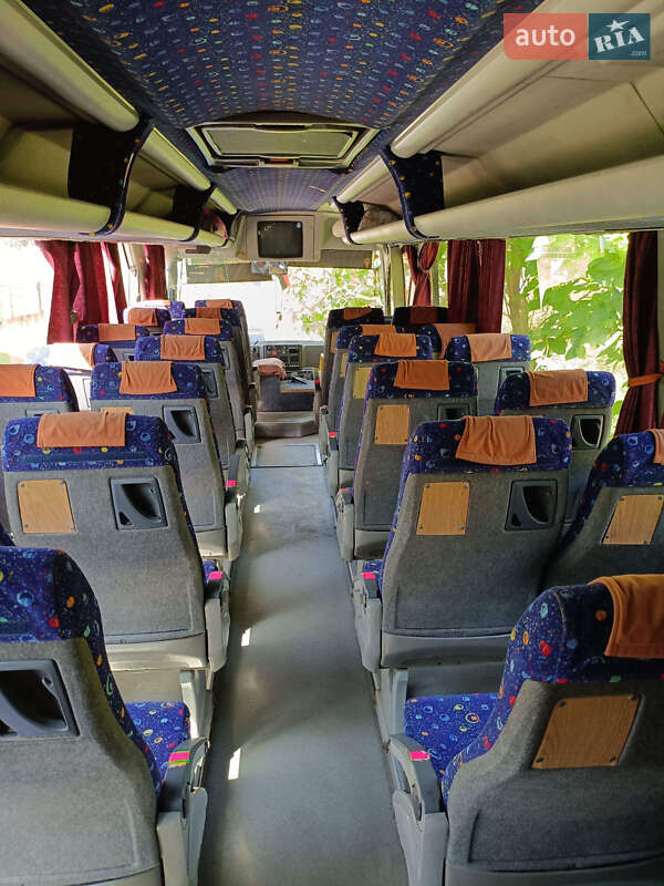 Туристический / Междугородний автобус Iveco CC150E 2006 в Шептицькому
