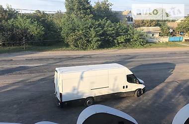 Вантажопасажирський фургон Iveco Daily груз. 2015 в Запоріжжі