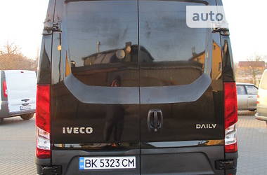 Грузовой фургон Iveco Daily груз. 2015 в Ровно