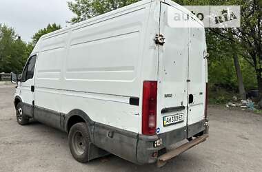 Вантажний фургон Iveco Daily груз. 2004 в Дніпрі