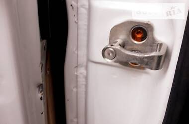 Грузовой фургон Iveco Daily 2013 в 