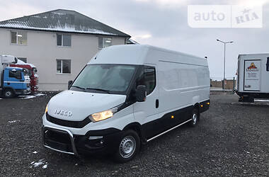 Грузовой фургон Iveco Daily 2016 в 