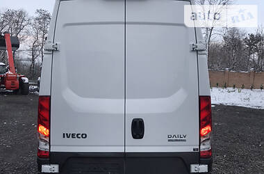 Грузовой фургон Iveco Daily 2016 в 