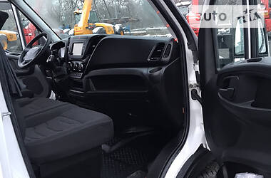 Грузовой фургон Iveco Daily 2016 в 