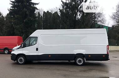 Грузовой фургон Iveco Daily 2016 в 