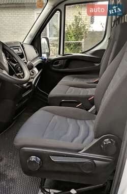 Вантажний фургон Iveco Daily 2016 в 