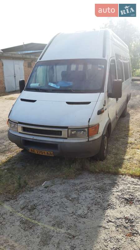 Міський автобус Iveco Daily 2001 в Дніпрі