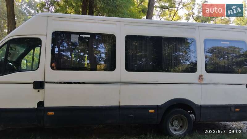 Микроавтобус Iveco Daily 2003 в Кропивницком