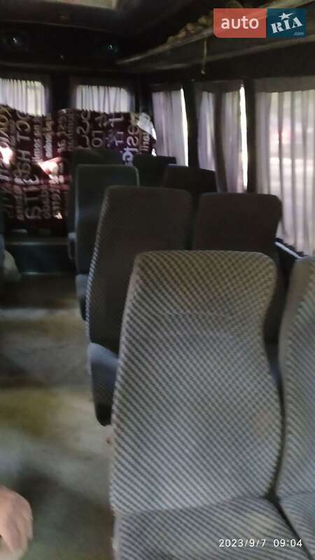 Микроавтобус Iveco Daily 2003 в Кропивницком