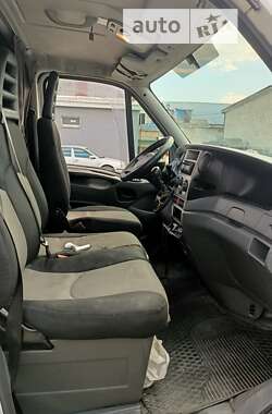 Грузовой фургон Iveco Daily 2010 в 