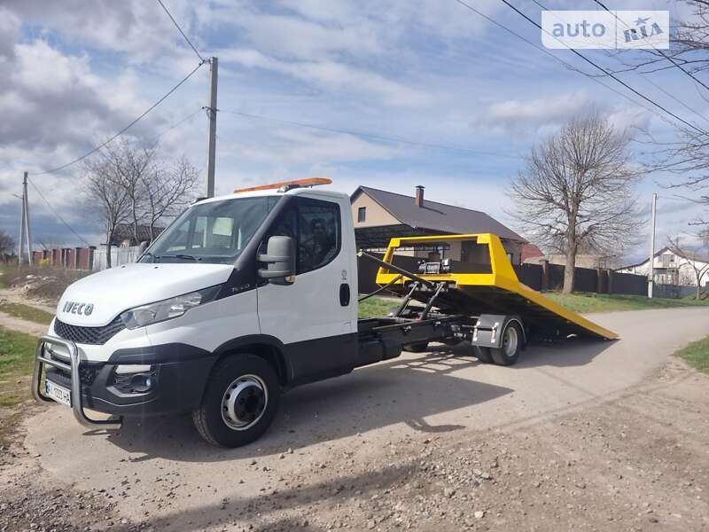 Евакуатор Iveco Daily 2015 в Борисполі